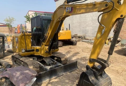 Caterpillar 306D mini excavator, side view