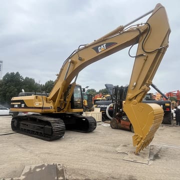 Caterpillar 330BL crawler excavator, side view