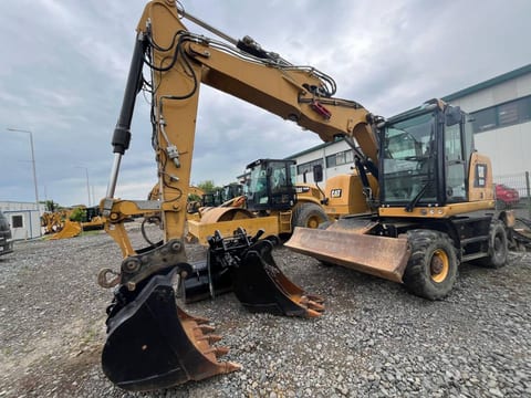 2018 Caterpillar M315F wheel excavator, front three-quarter view 2018 Caterpillar M315F wheel excavator, front three-quarter view