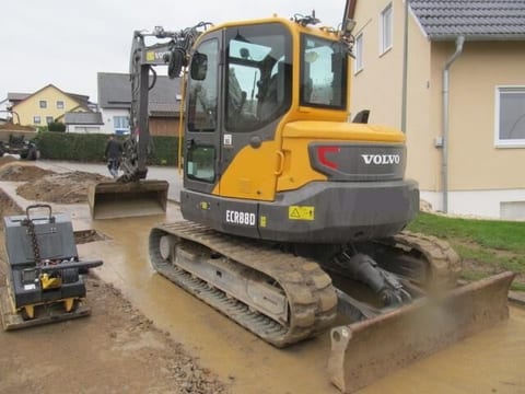 2019 Volvo ECR88D mini excavator, front three-quarter view