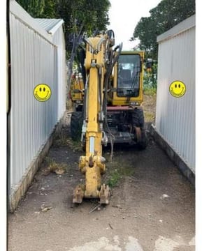 2013 Atlas 1404 ZW wheel excavator, front view