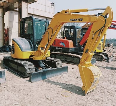 Komatsu PC40MR mini excavator, three-quarter view