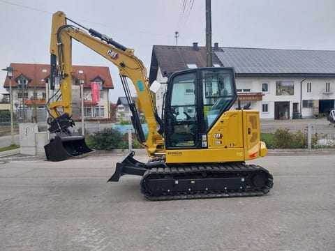 Caterpillar 306CR-07A mini excavator, side view