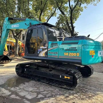 2016 Kobelco SK200D crawler excavator, side view