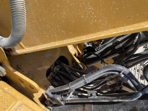 2008 Caterpillar 330DL crawler excavator hydraulic boom detail