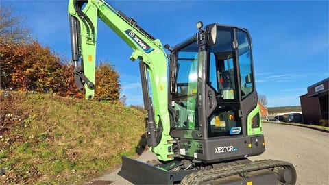2026 XCMG XE27CR-EV mini excavator, side view