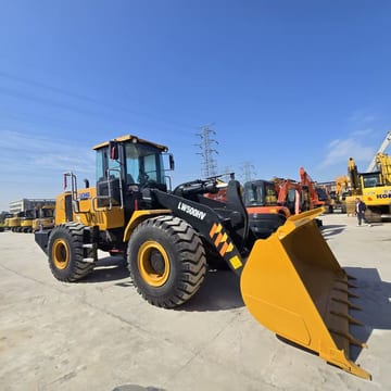 2023 XCMG LW500HV wheel loader, front three-quarter view 2023 XCMG LW500HV wheel loader, front three-quarter view