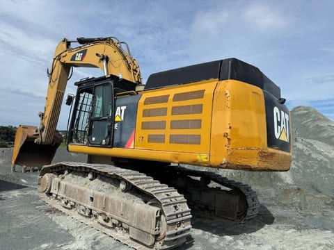 2015 Caterpillar 349EL crawler excavator, rear three-quarter view