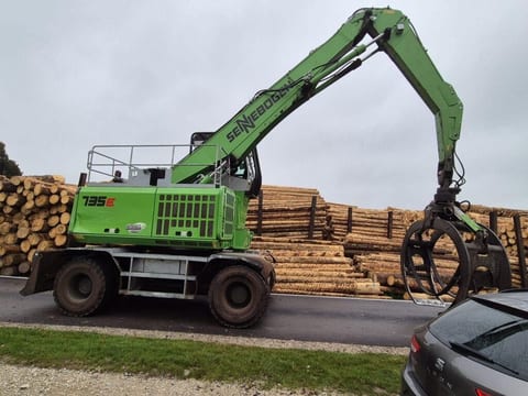 2022 Sennebogen 735E material handler, side view