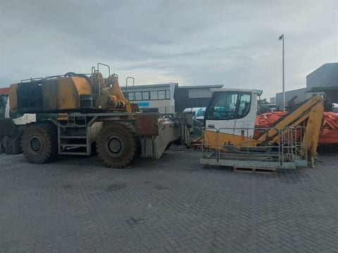 2012 Liebherr LH 80 material handler side view