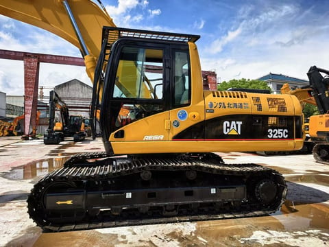 2023 Caterpillar 325C crawler excavator side view