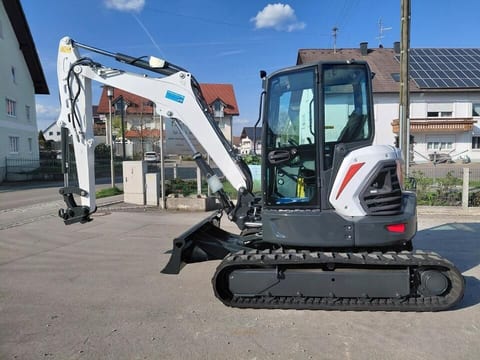 2021 Bobcat E55 Z mini excavator side view