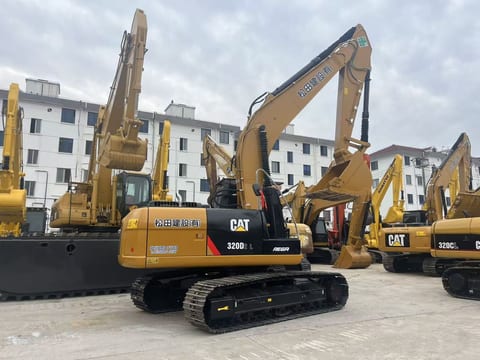 2022 Caterpillar 320D2 L crawler excavator, side view 2022 Caterpillar 320D2 L crawler excavator, side view