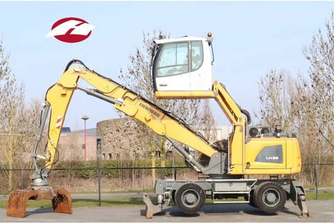 2018 Liebherr LH 22 M material handler, side view 2018 Liebherr LH 22 M material handler, side view