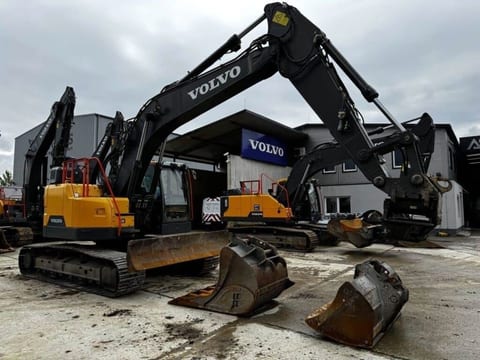 2017 Volvo ECR235EL crawler excavator, front three-quarter view