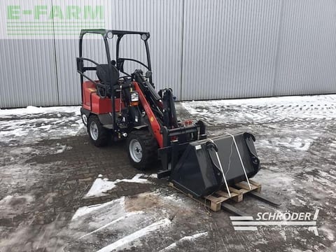 2024 Schäffer 1622 mini excavator, three-quarter front view 2024 Schäffer 1622 mini excavator, three-quarter front view