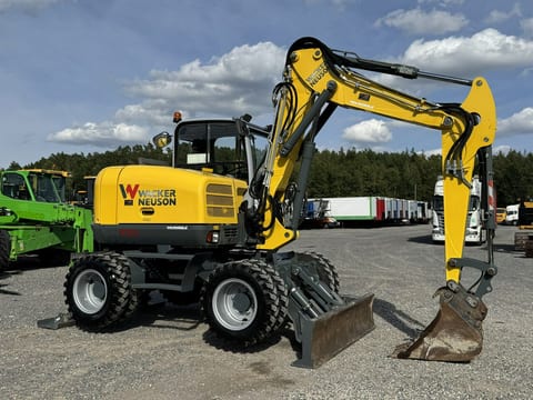 2016 Wacker Neuson EW100 wheel excavator, side view