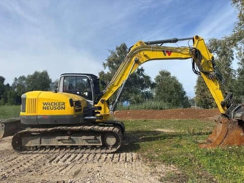 2021 Wacker Neuson ET145 crawler excavator, side profile view