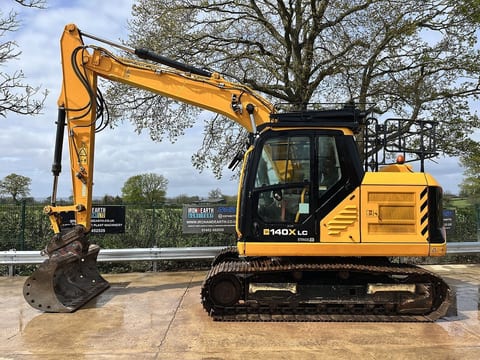 2023 JCB 140X LC crawler excavator, side profile view