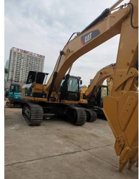 2018 Caterpillar 336D crawler excavator, side profile view