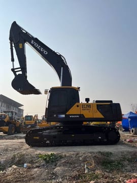 حفارة زاحفة Volvo EC290 موديل 2025 حفارة زاحفة Volvo EC290 موديل 2025