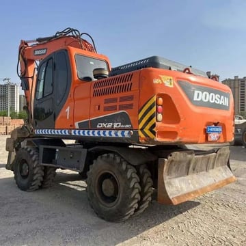 Doosan DX210W-9C wheel excavator, rear three-quarter view