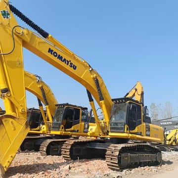 2024 Komatsu PC450-8 crawler excavator, side view