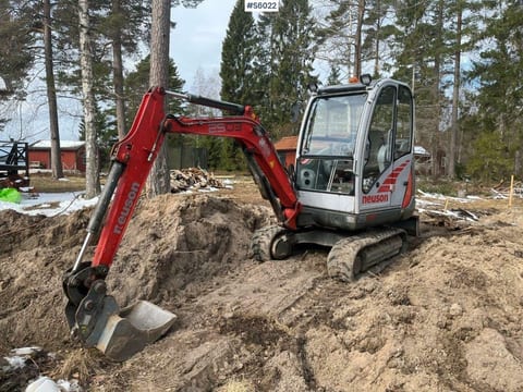 2007 Wacker Neuson 2503 RD mini excavator, side view