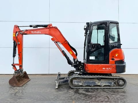 2020 Kubota KX037-4 mini excavator side view 2020 Kubota KX037-4 mini excavator side view