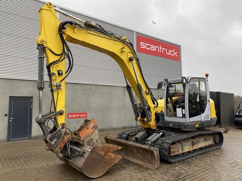 2017 Wacker Neuson ET145 crawler excavator, side profile view