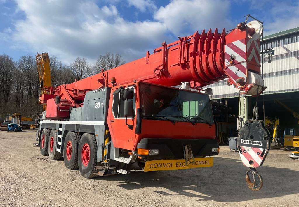 All terrain crane Liebherr LTM 1080-1