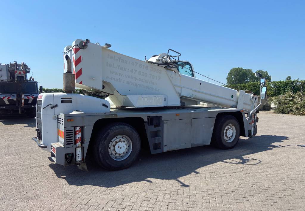 All terrain crane Demag AC 25 City