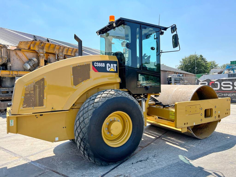 Roller Cat CS66B Excellent Condition / Low Hours / CE