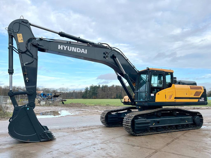 Crawler excavator Hyundai HX360L New / Unused / Cummins Engine