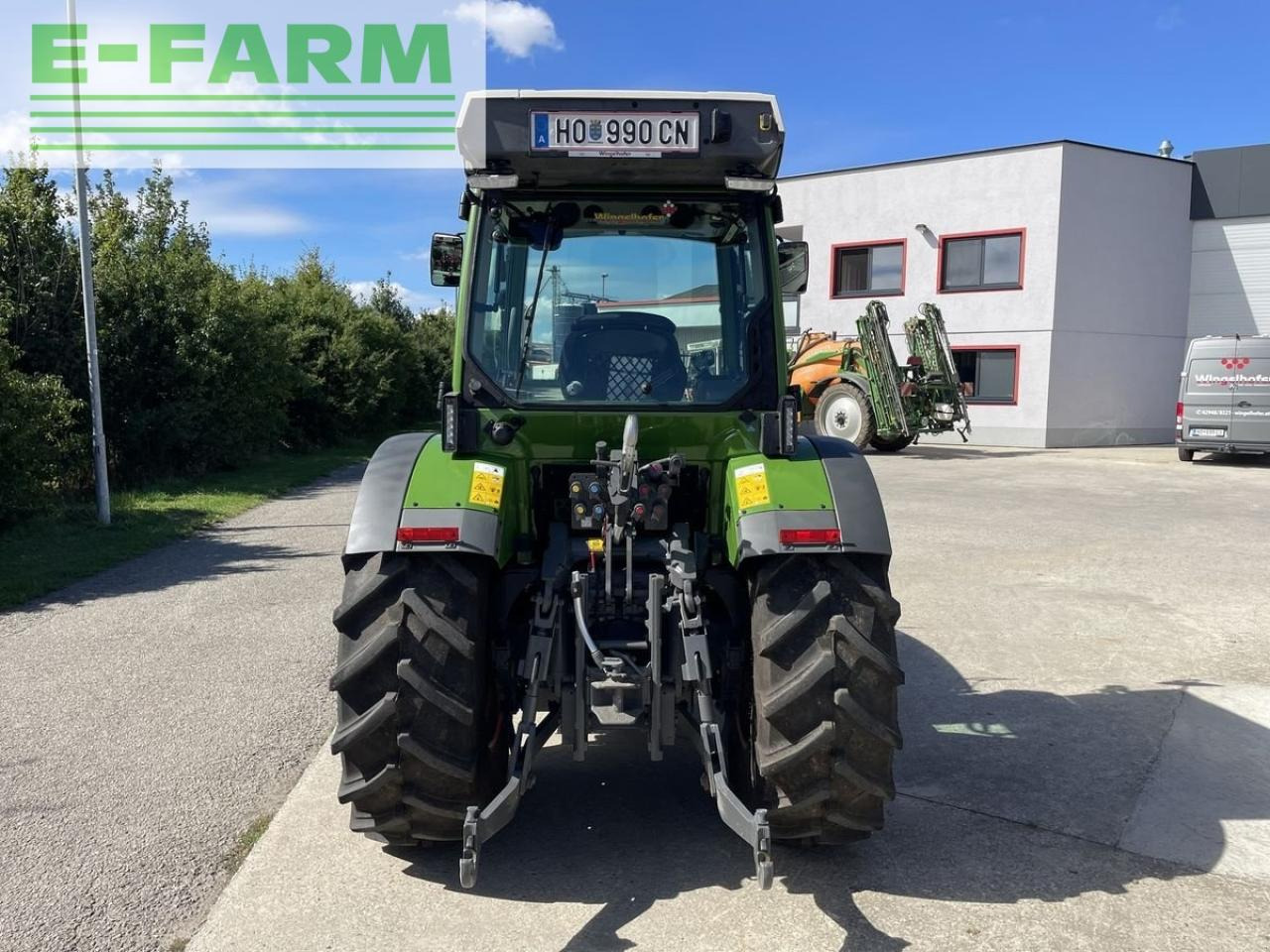 Farm tractor Fendt 211p vario gen3