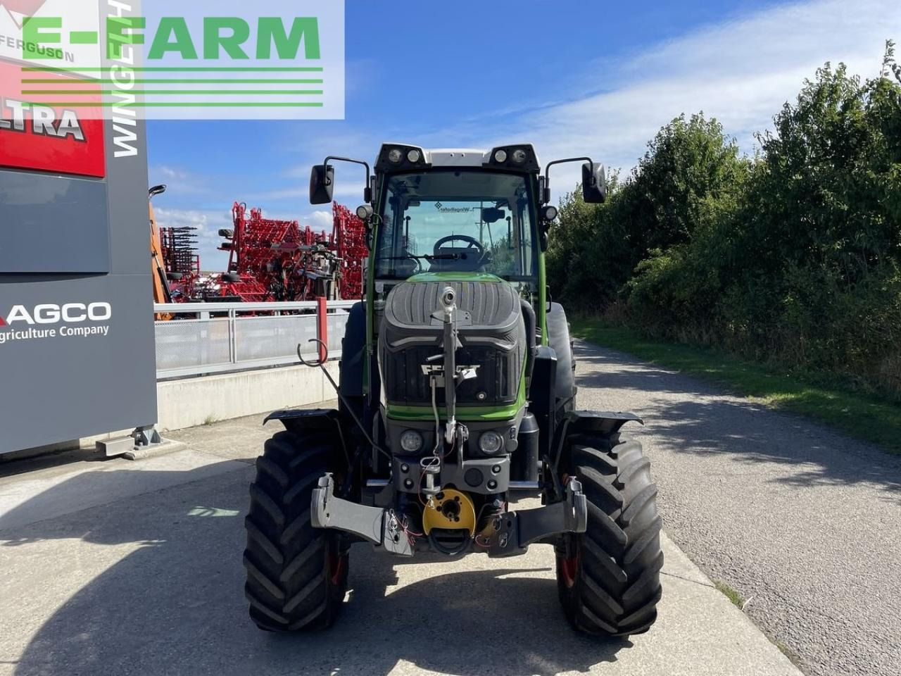 Farm tractor Fendt 211p vario gen3