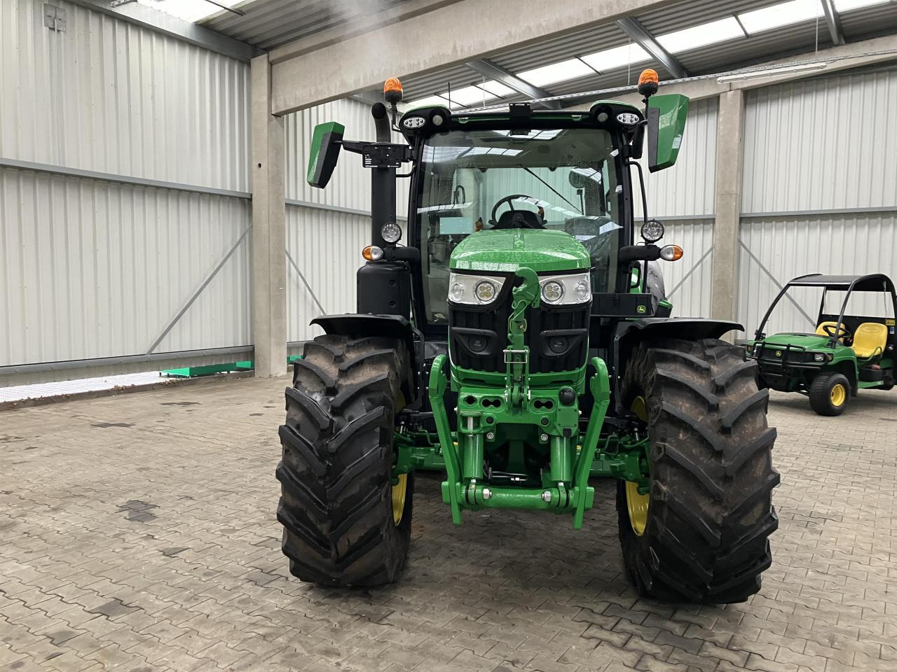 Farm tractor John Deere 6R 150