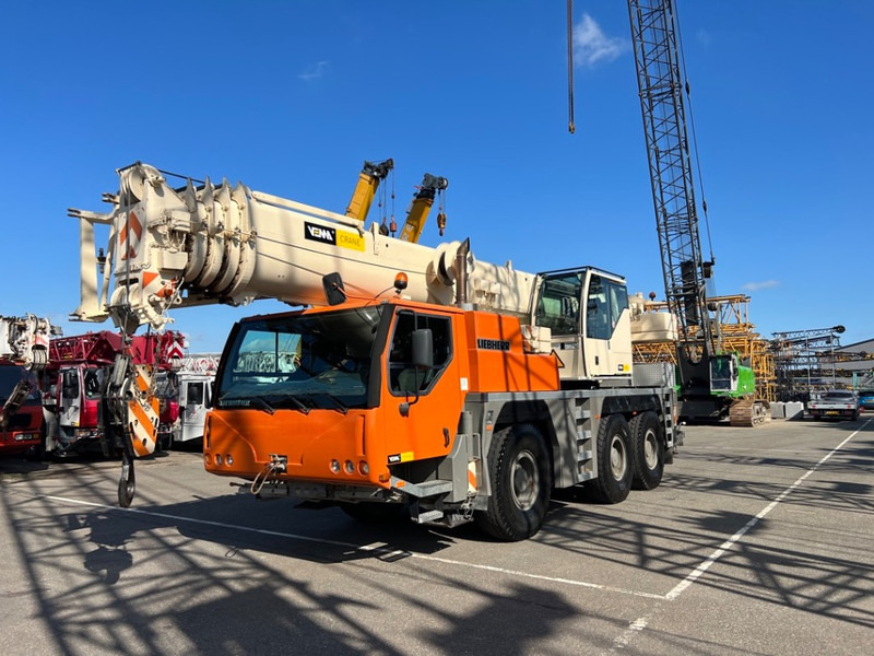 All terrain crane Liebherr LTM 1055-1