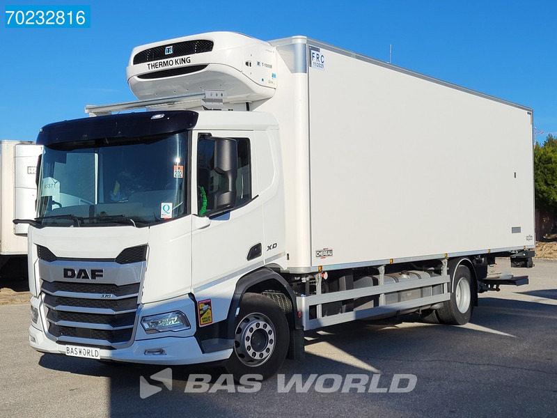 New Refrigerator truck DAF XD 370 4X2 Thermoking T-1000R ACC Ladebordwand LED Euro 6