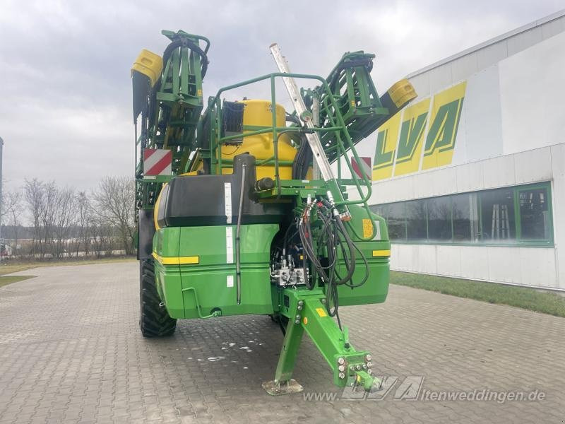 Trailed sprayer John Deere R975i