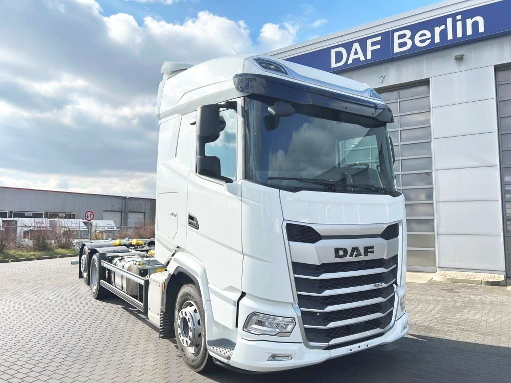 New Container transporter/ Swap body truck DAF XG 480 FAN 1.020-1.320 Intarder Lift-/ Lenkachse