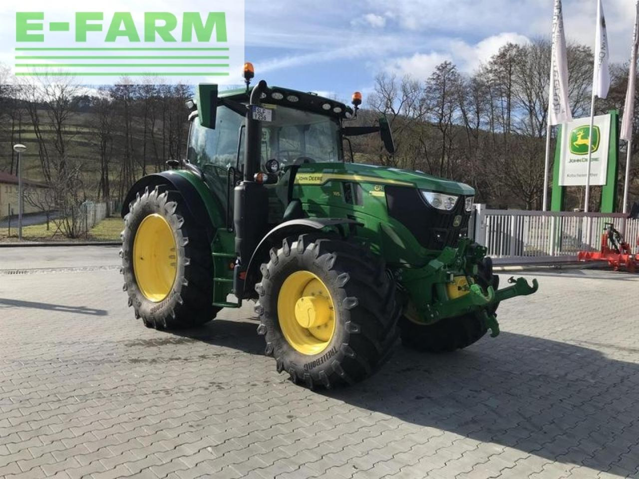 Farm tractor John Deere 6r 185