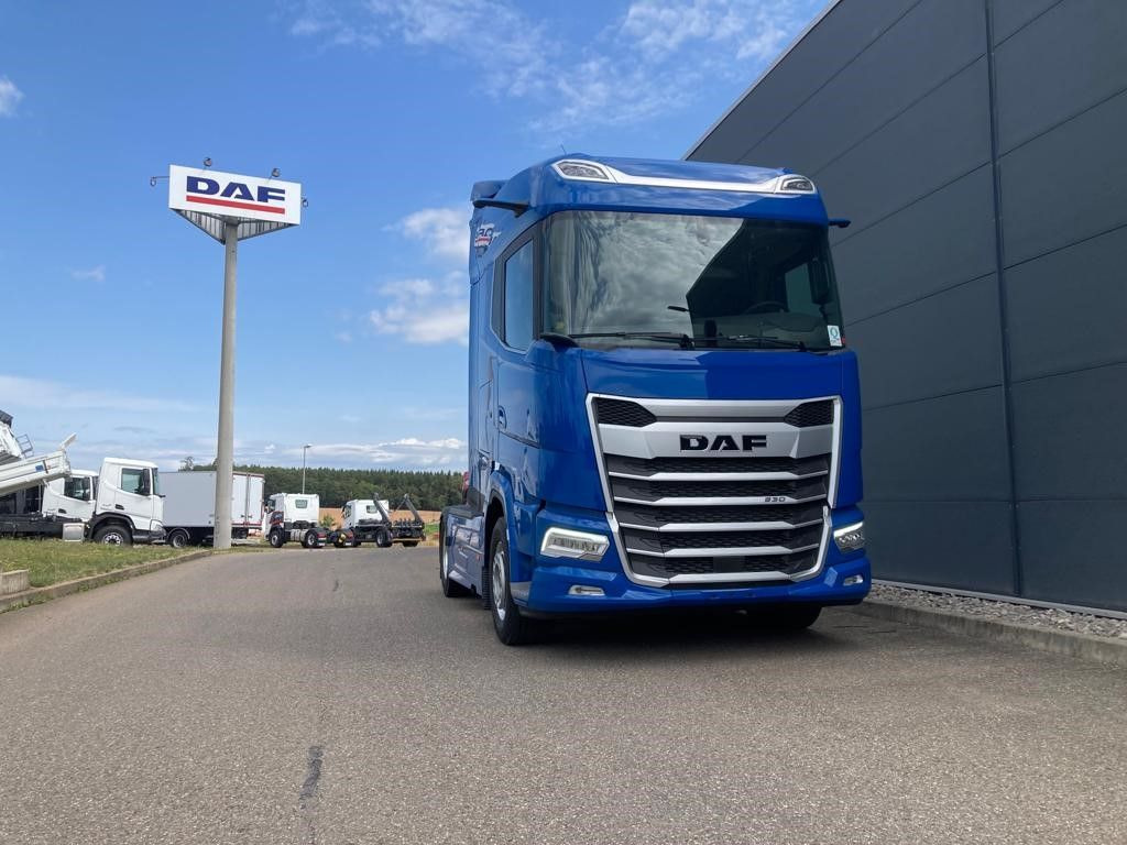 New Tractor unit DAF XG 530 FT Alcoa Kamera Intarder Nebenantrieb RAL