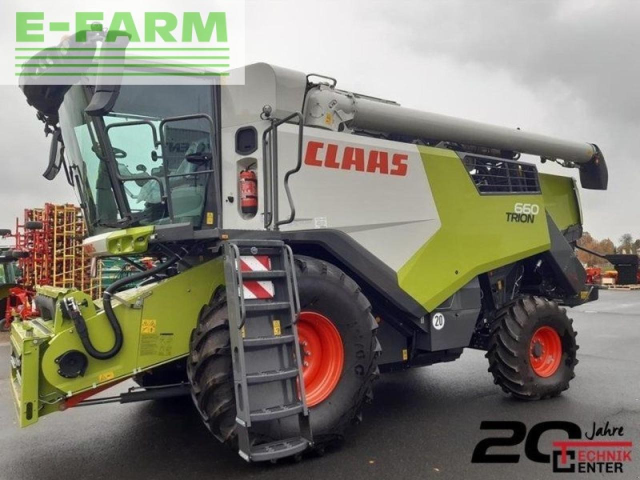 Combine harvester CLAAS trion 660