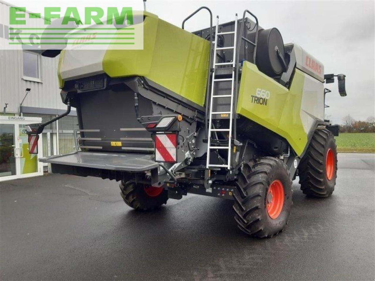 Combine harvester CLAAS trion 660