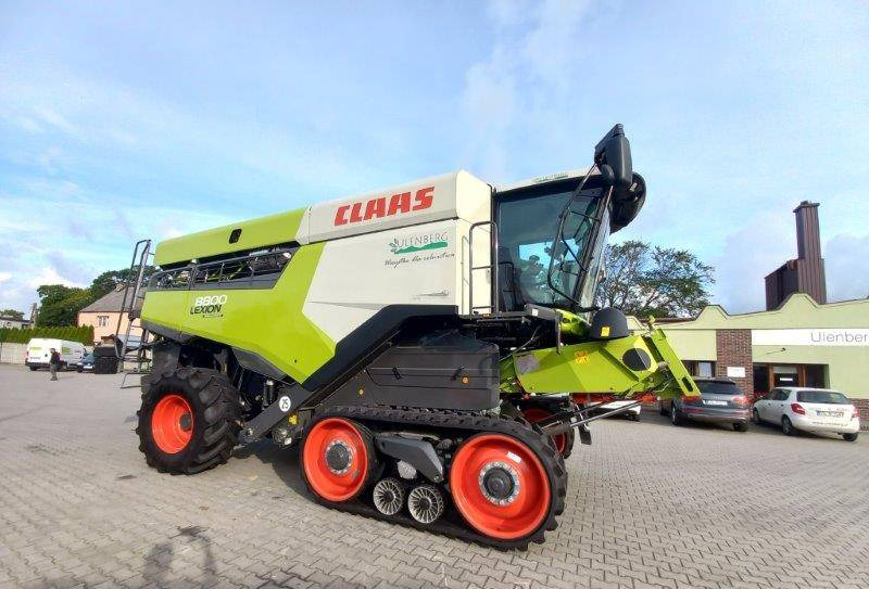 Combine harvester CLAAS Lexion 8800 TT