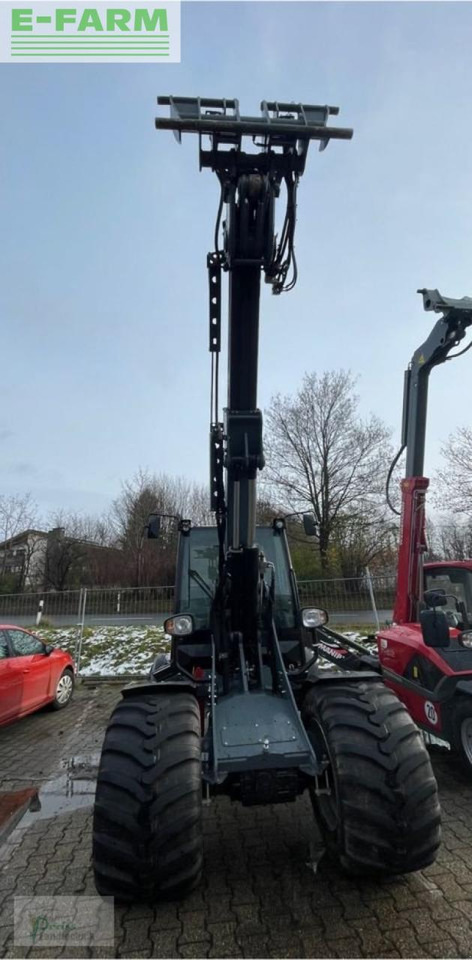 Telescopic handler Giant g 5000