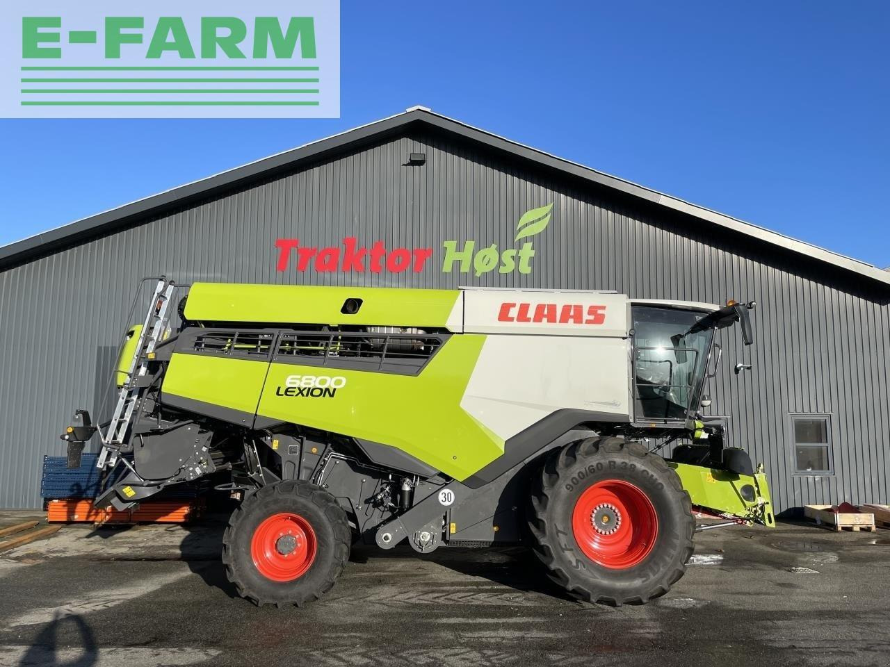 Combine harvester CLAAS lexion 6800 4-wd