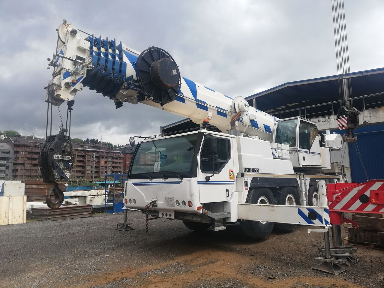 Mobile crane Liebherr LTM 1070 4.1