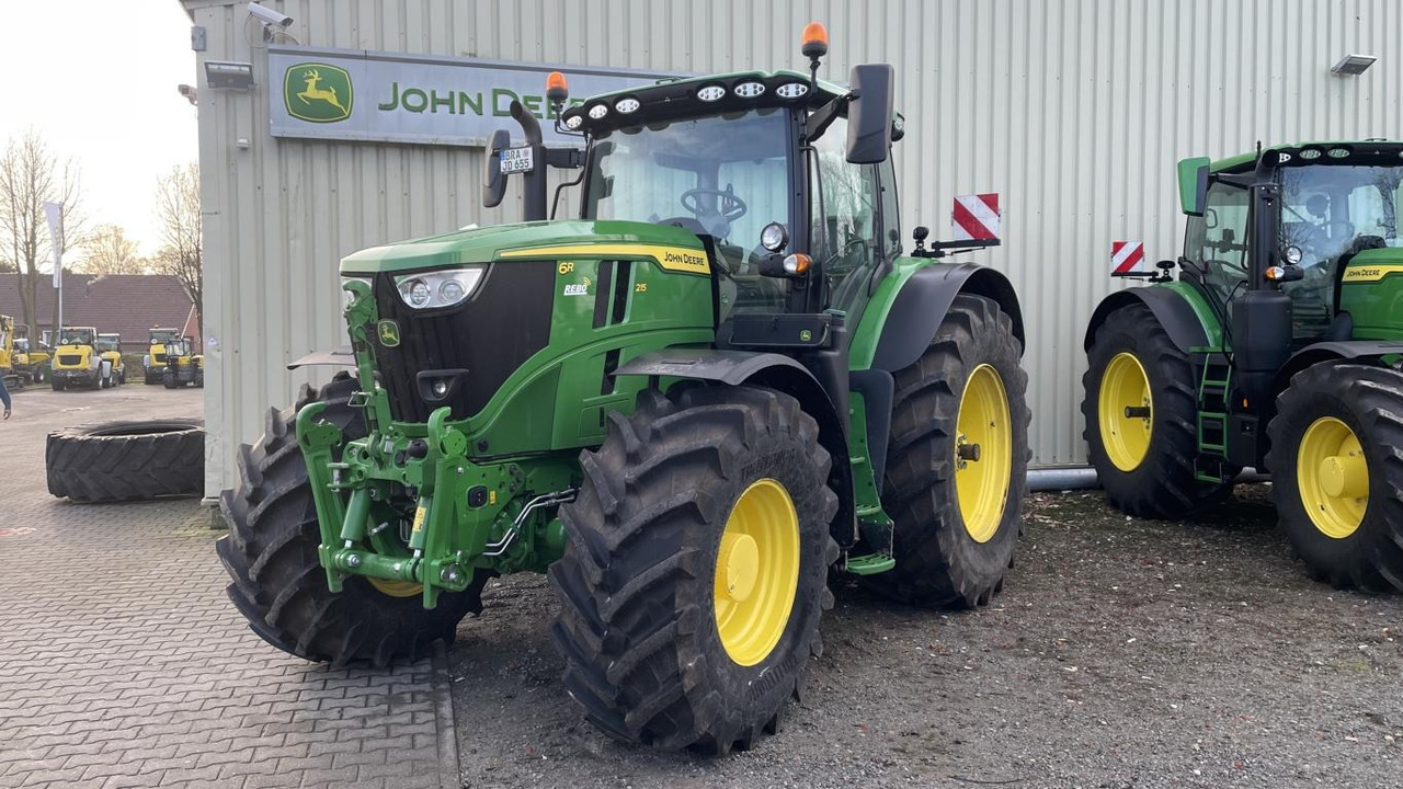 New Farm tractor John Deere 6R215